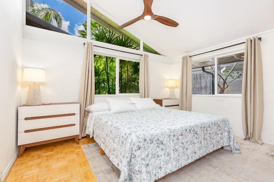 Tranquil Marina Front Pool House Resort House in Hawaii Kai