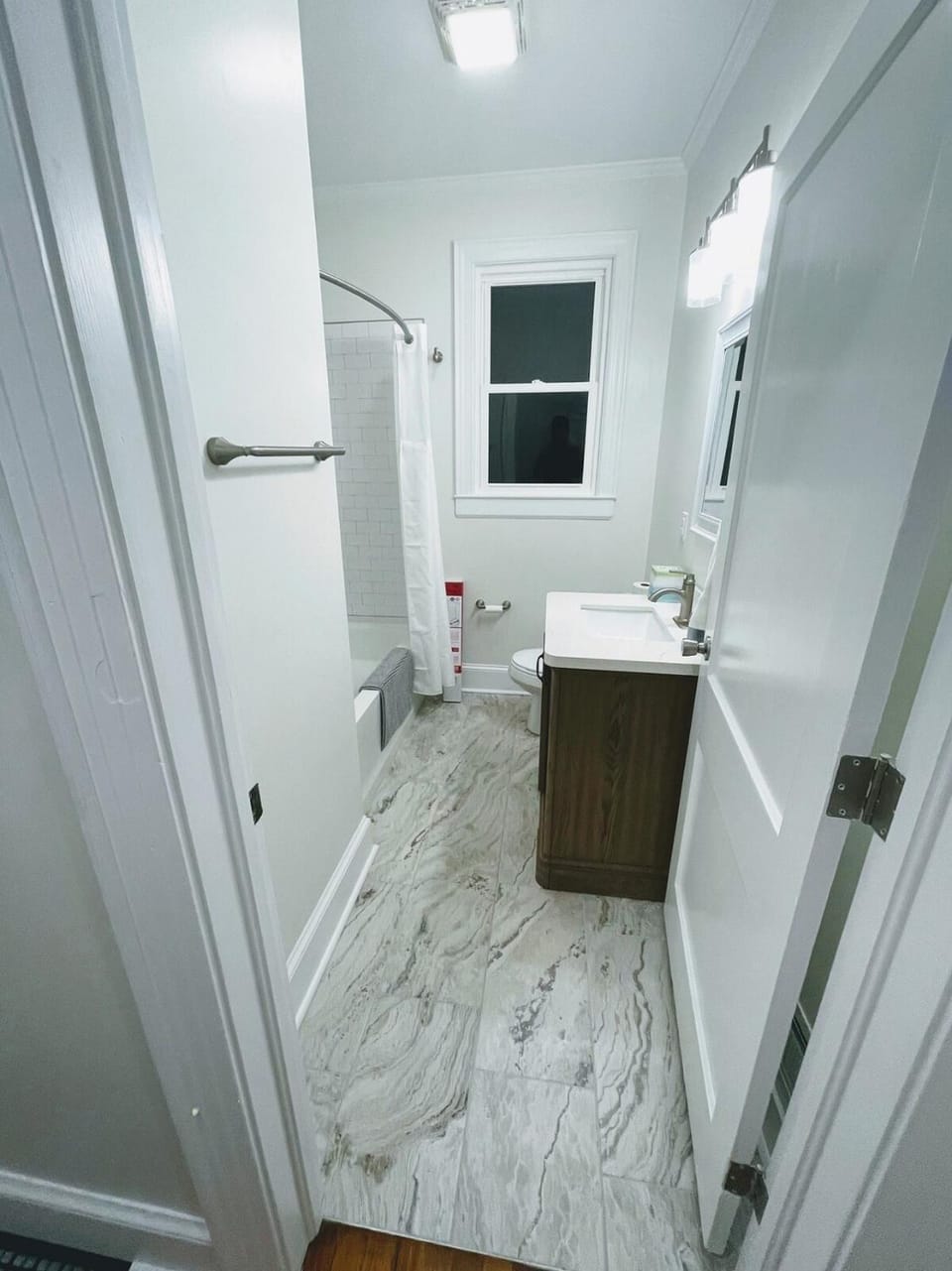 Renovated 1 bedroom in Forest Hills - B House in Durham