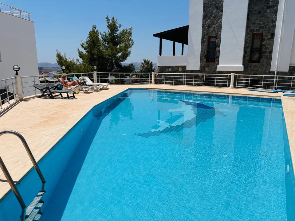 Deniz manzarali tas villa Villa in Bodrum
