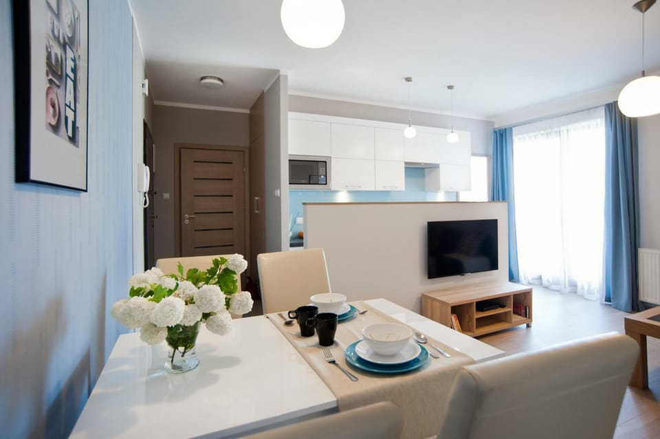 Communal lounge/ TV room, TV and multimedia, Seating area