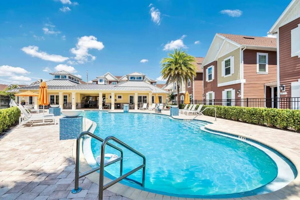 NEW awesome dream house, 5 Min to Disney House in Four Corners