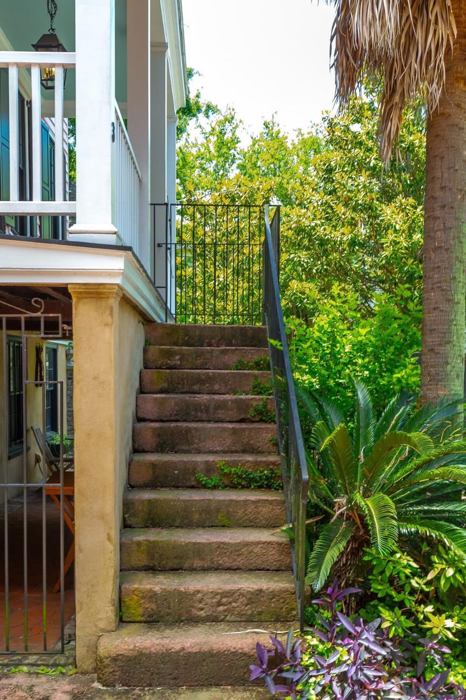 The Most Charming Old Brick Alley Charleston House in Charleston