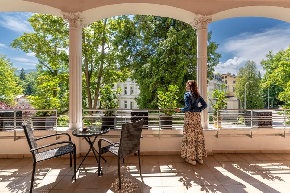 Balcony/Terrace, Garden view