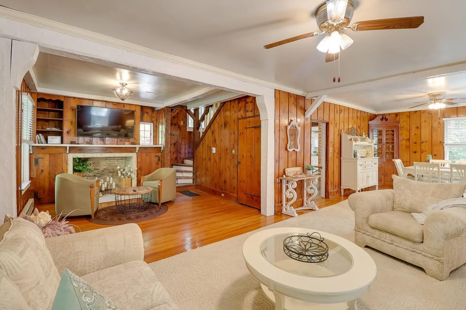 Waterfront Millington Vacation Rental w/ Hot Tub! House in Maryland