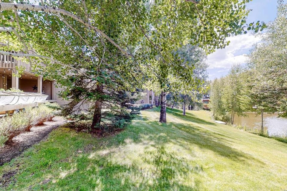 Valley Gem Entire Home Apartment in Elkhorn Village
