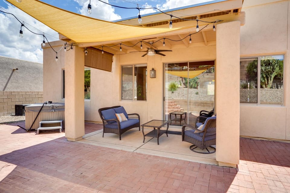 Hot Tub & Patio! Luxury Tucson Retreat House in Oro Valley