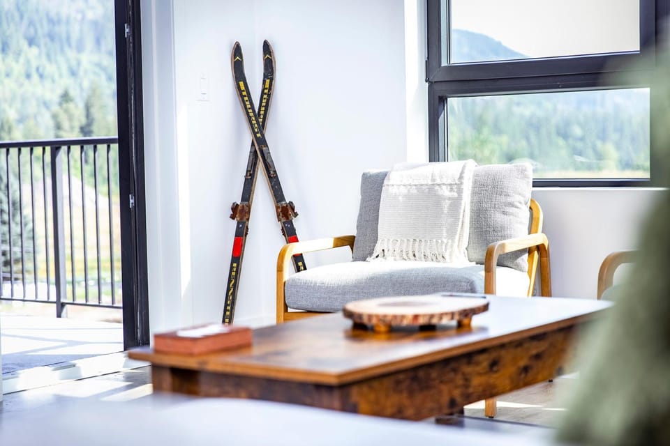 Revy's Stellar Retreat House in Revelstoke