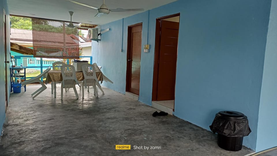 Homestay de Pernu House in Malaysia