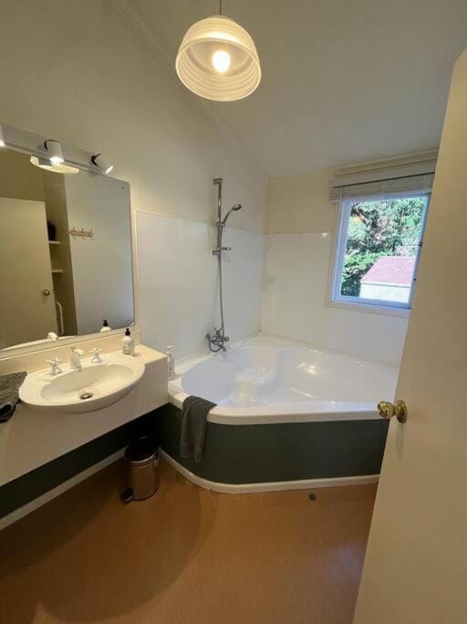 Bathroom, Bath