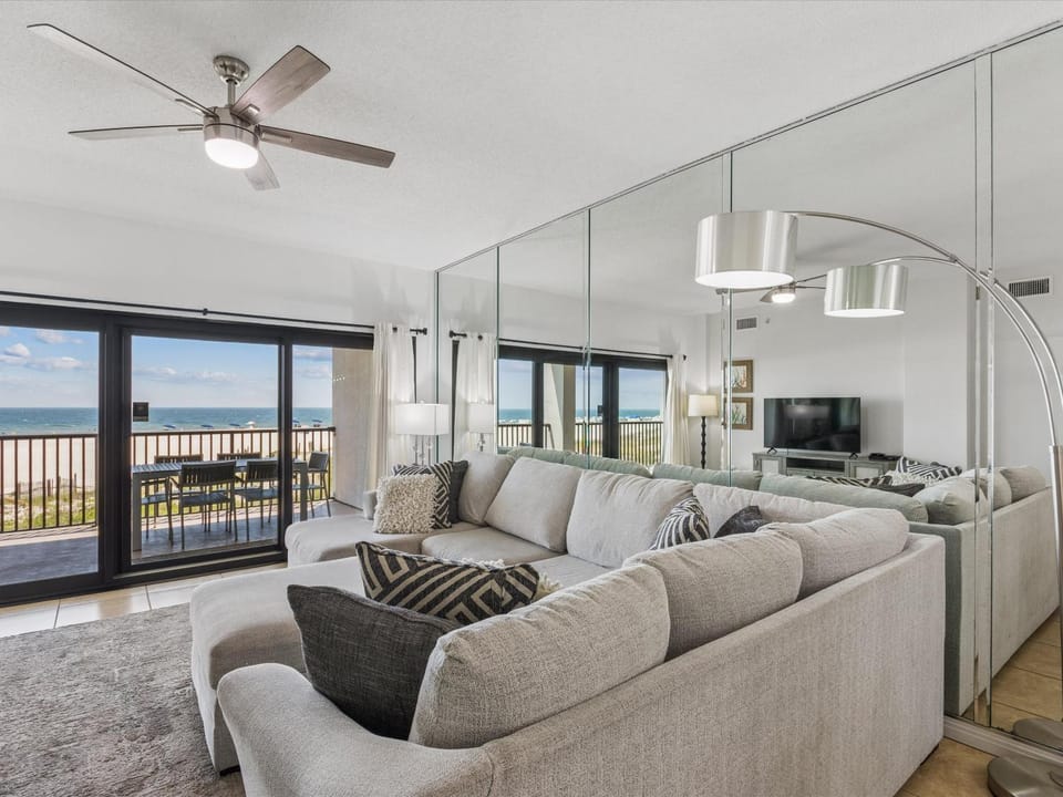 TV and multimedia, Balcony/Terrace, Living room, Seating area, Sea view