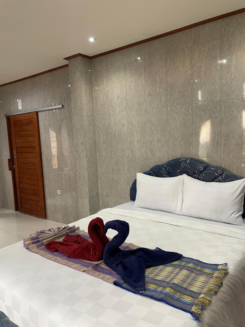 Oemah Omang Guest House Manggissari Bed and Breakfast in Pekutatan