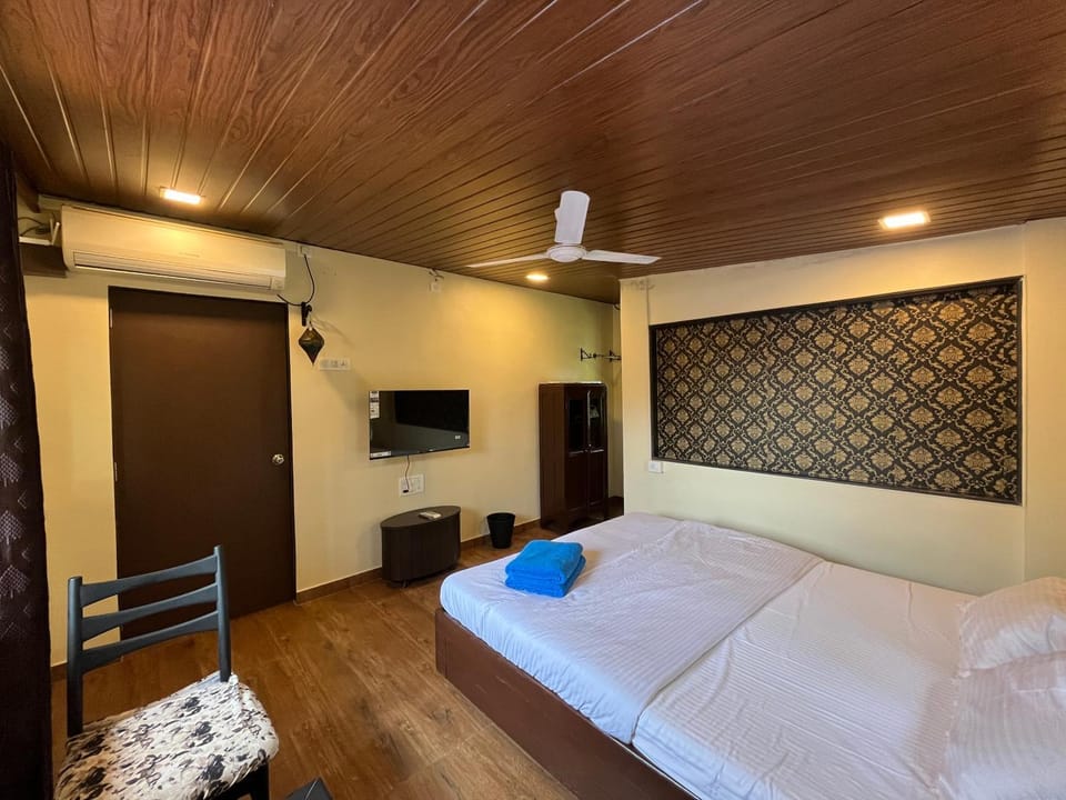 Rocky Vacation rental in Mumbai