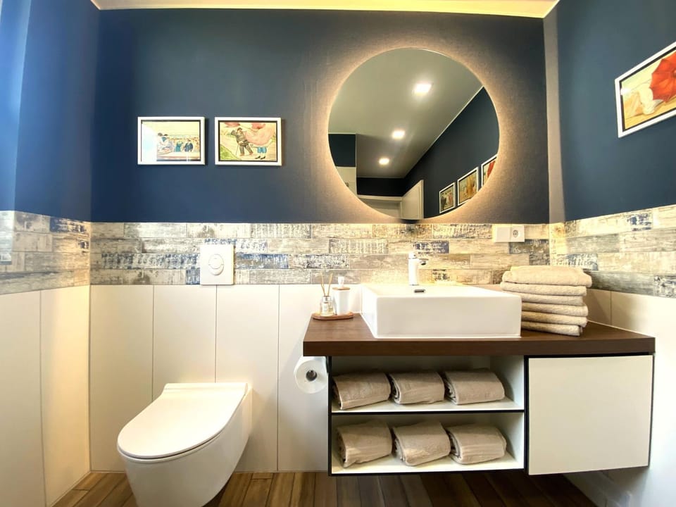 Shower, Steam room, Bathroom