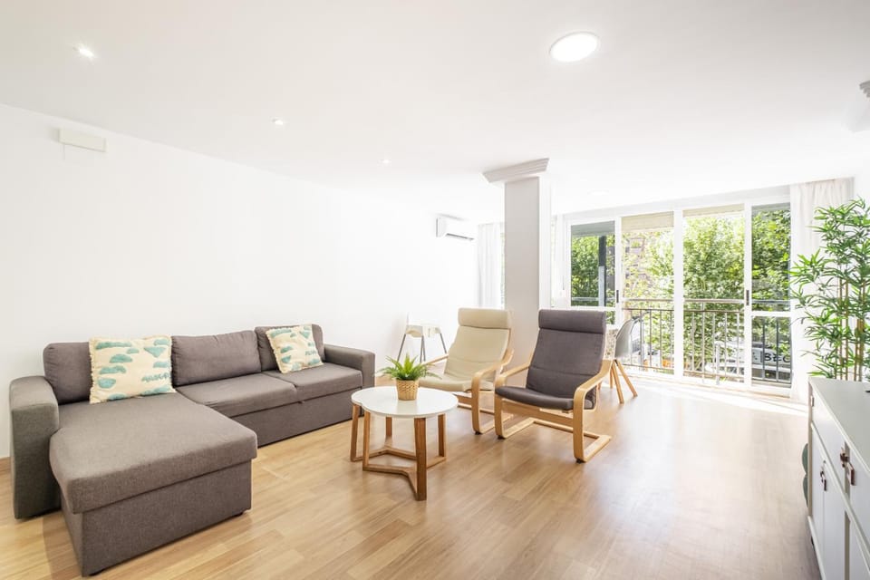 Living room, air conditioner