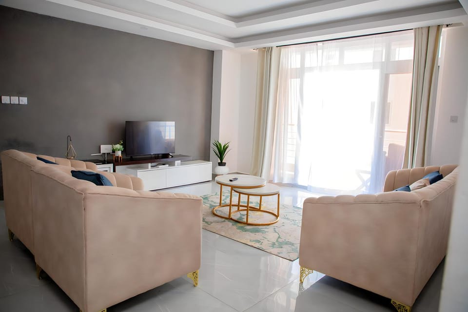 Game Room, Living room