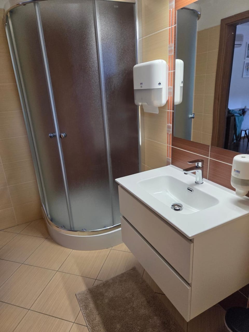 Shower, Bathroom