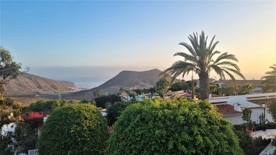 Day, Natural landscape, Mountain view, Sea view