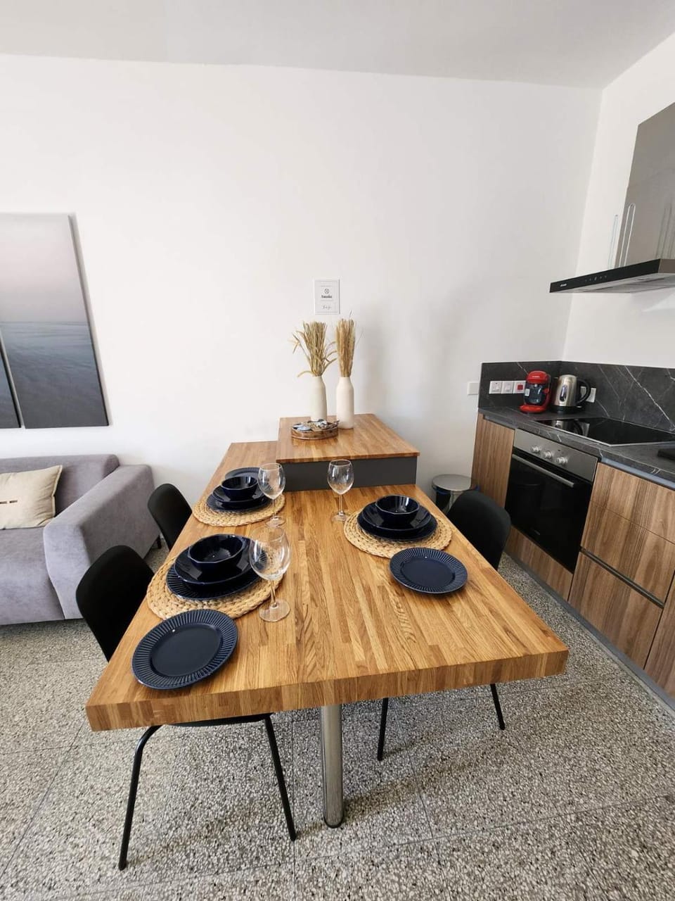 Kitchen or kitchenette, Dining area, pet friendly, stove