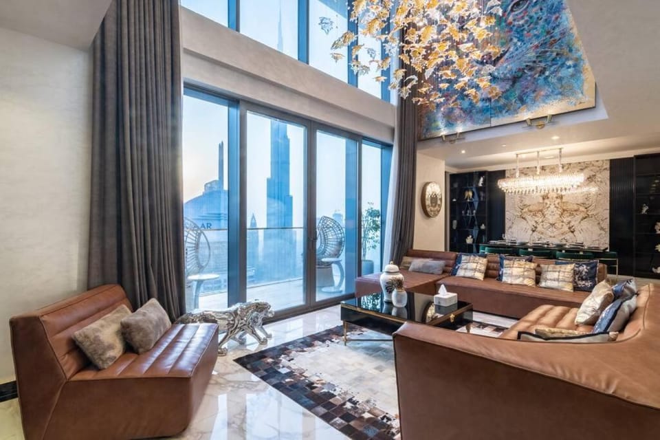 Living room, Seating area