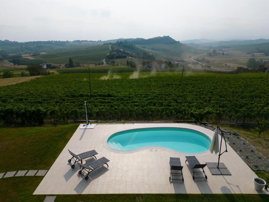 Day, Natural landscape, Hot Tub, Swimming pool, sunbed