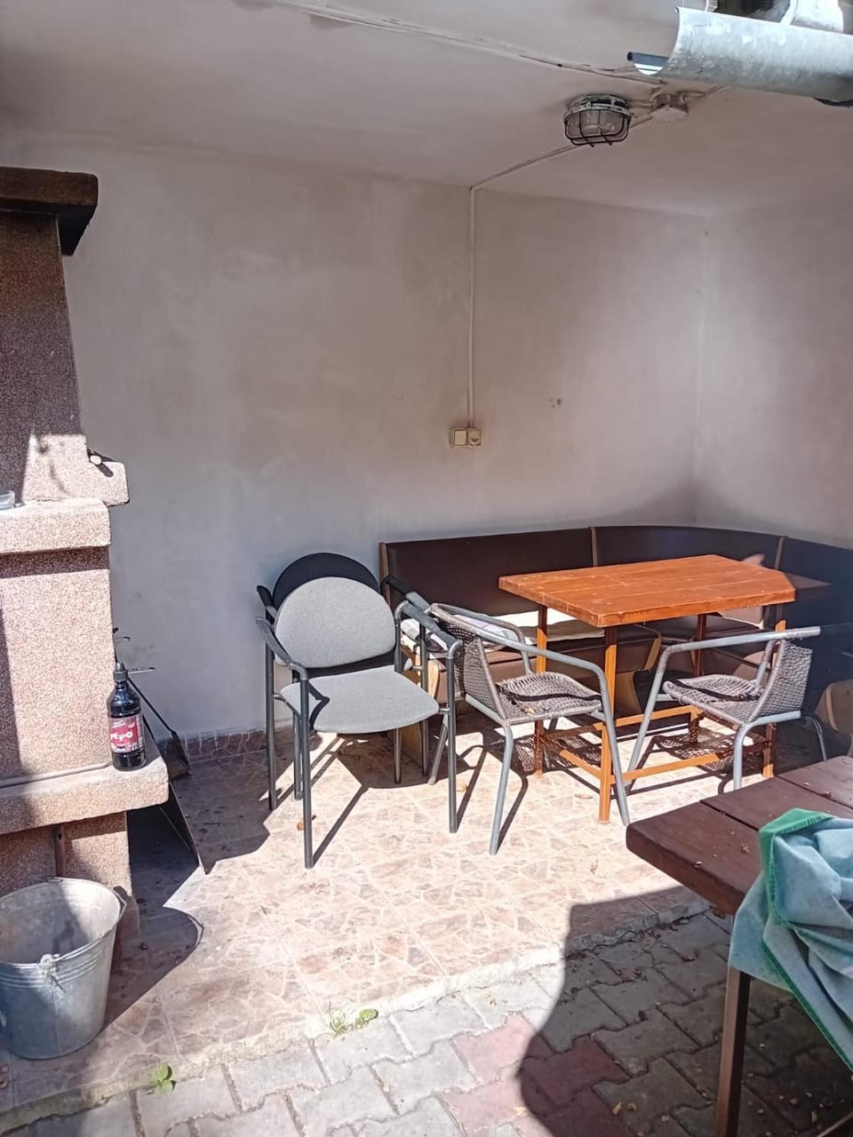 Seating area