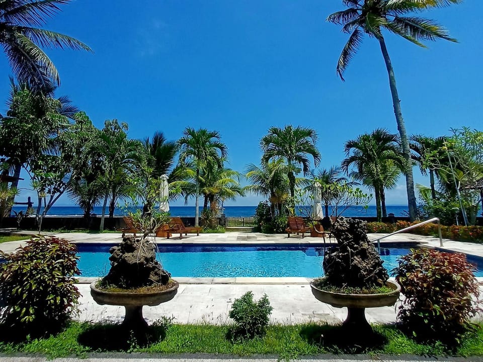Melaya Beach Resort Queen Bed Bed and Breakfast in Bali