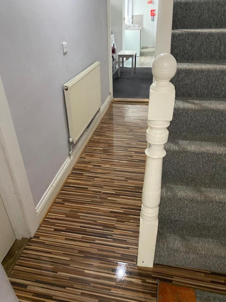 Budget Basic Room Mount Pleasant Share Facility R2 Vacation rental in Swansea