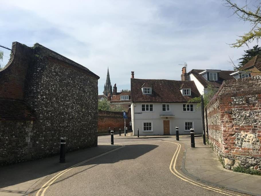 The Print Rooms, Old Printworks, Winchester Apartment in Winchester