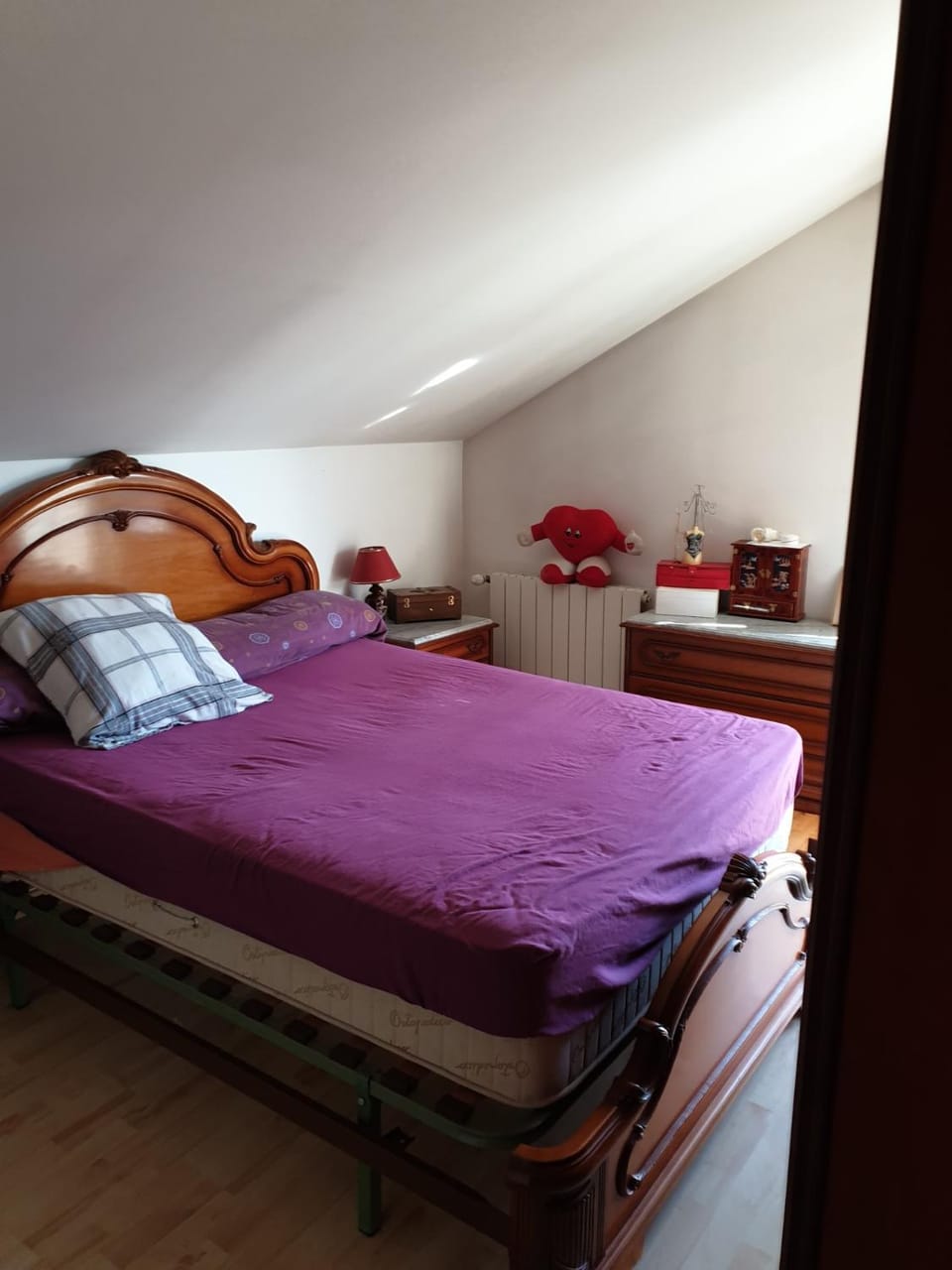 Toilet, Patio, Nearby landmark, Restaurant/places to eat, Spring, Bed, TV and multimedia, Photo of the whole room, Sports, Breakfast, internet