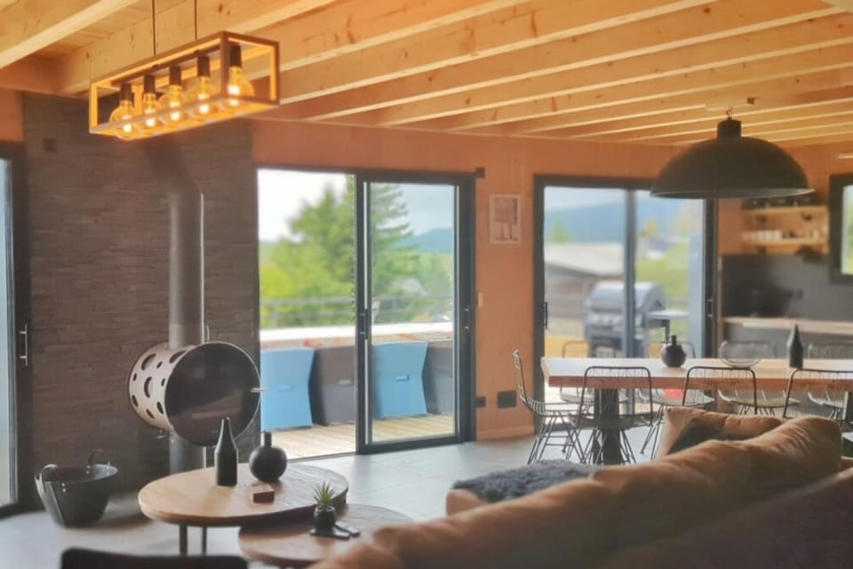 Patio, Living room, Seating area, Dining area