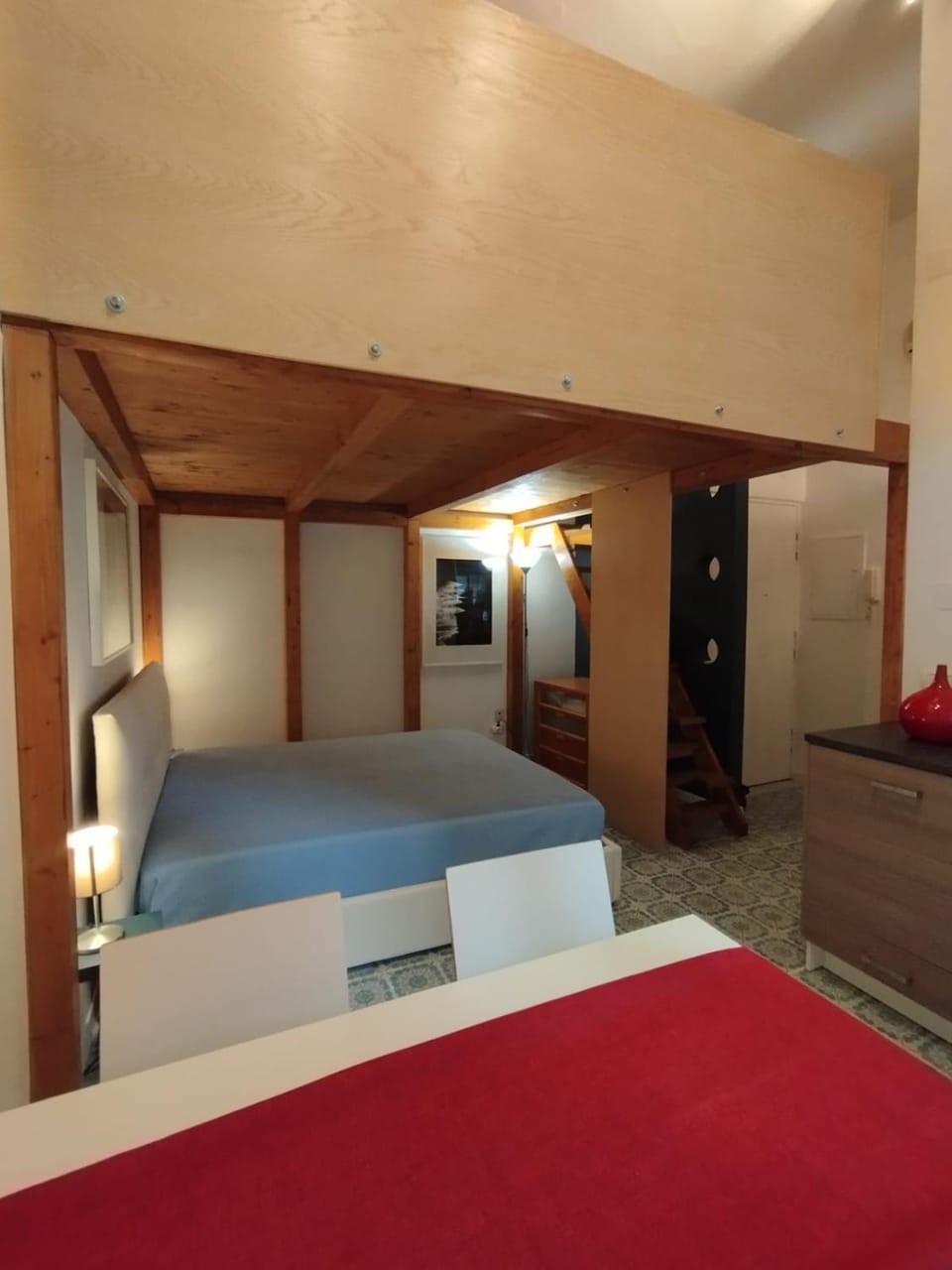 Bed, Photo of the whole room, Bedroom