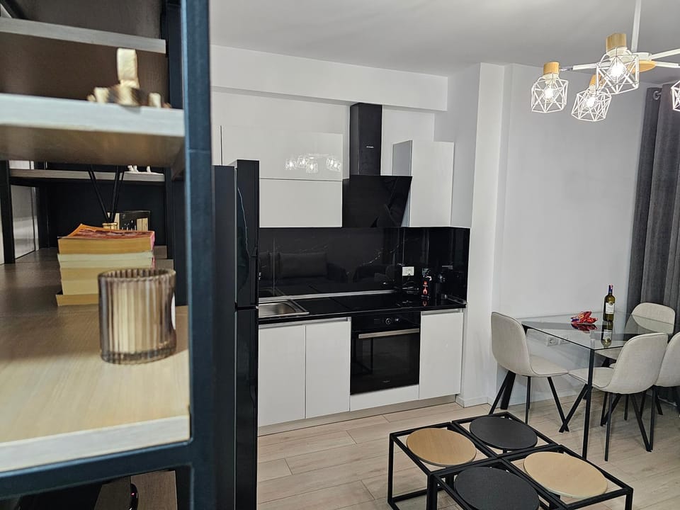 Kitchen or kitchenette, Dining area, minibar, pet friendly, stove