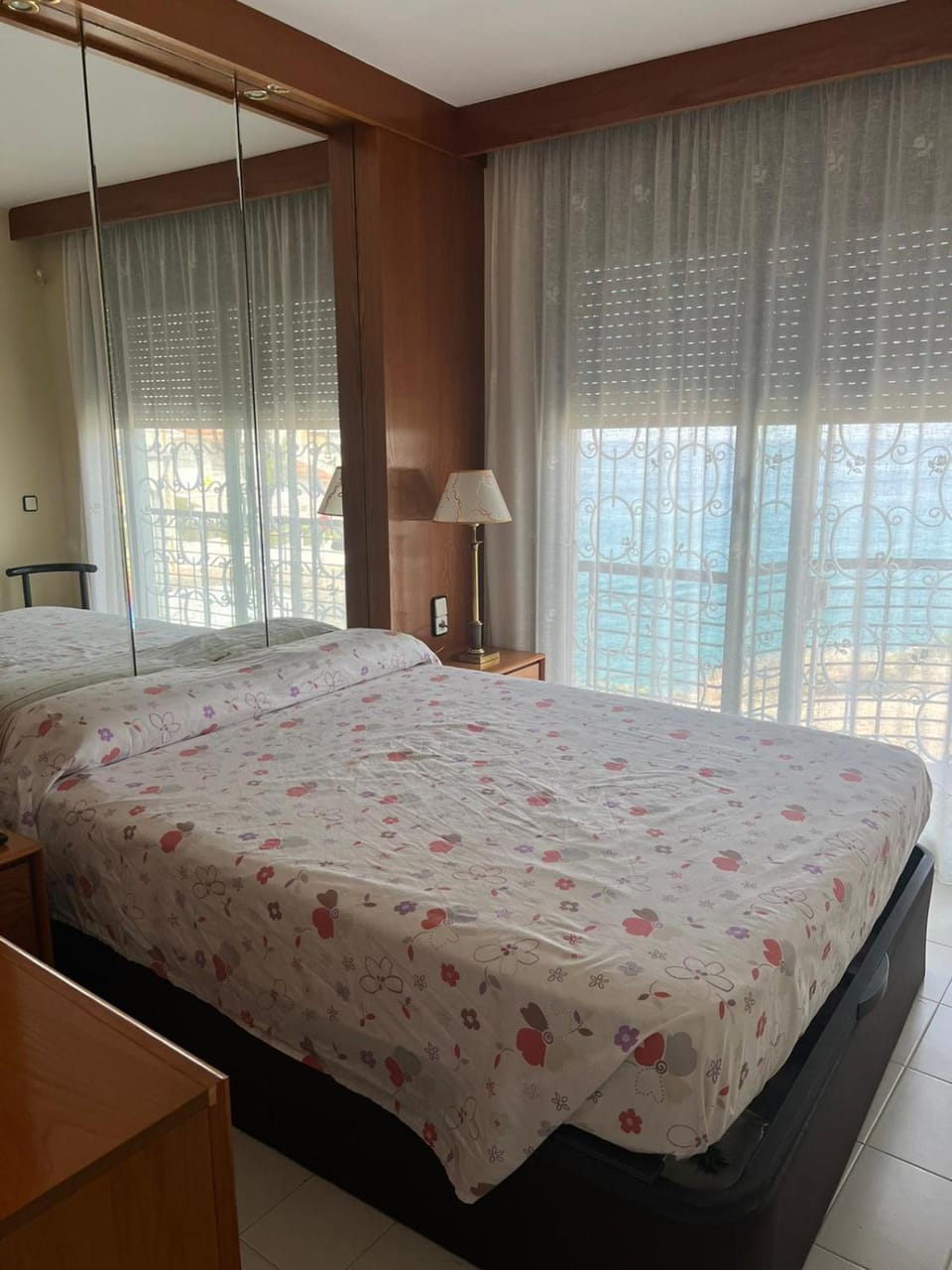 Bed, Sea view