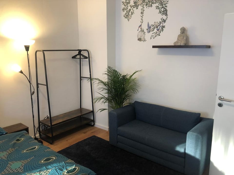 Living room, Photo of the whole room, Seating area, Bedroom