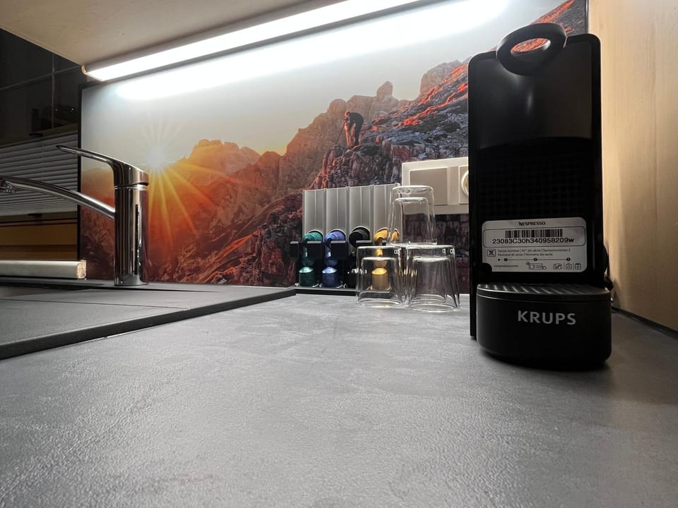 Kitchen or kitchenette