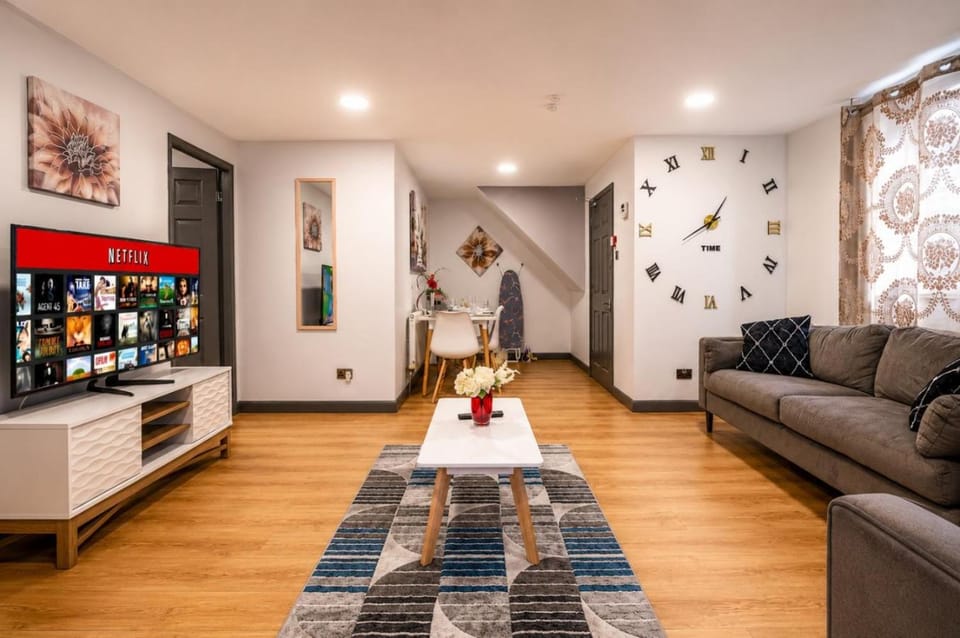 *F2GH* for your most relaxed & Cosy stay + Free Parking + Free Fast WiFi * Apartment in Leeds