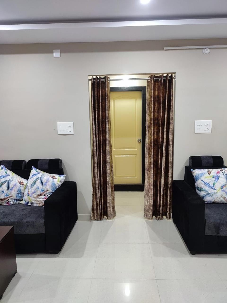 Rahul guest house and service apartment Bed and Breakfast in Visakhapatnam