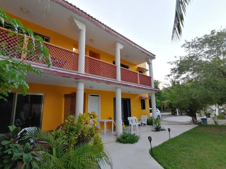 Marysol d10 private beach next to nomads Apartment in Isla Mujeres