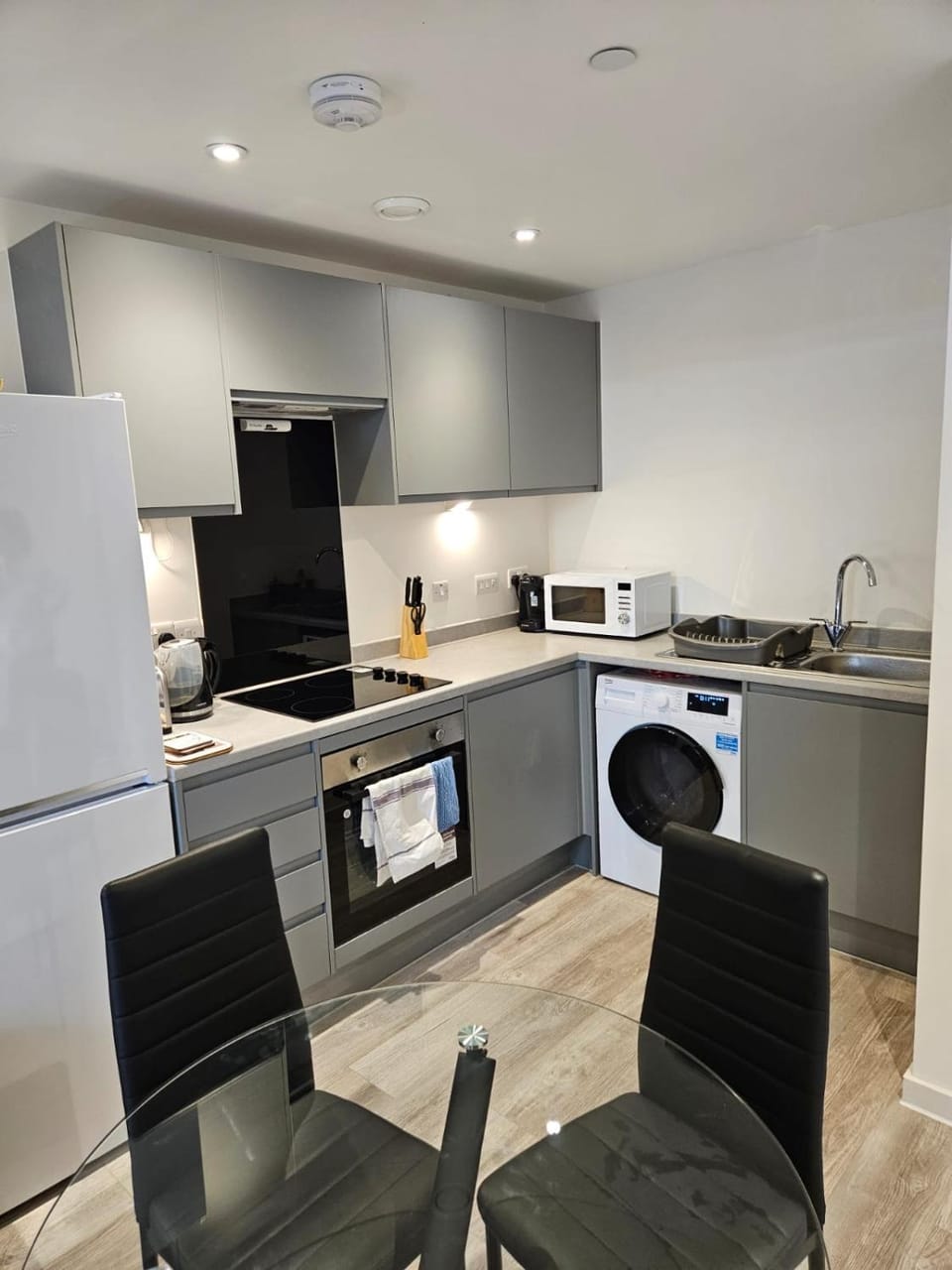 Liverpool modern family living Apartment in Liverpool