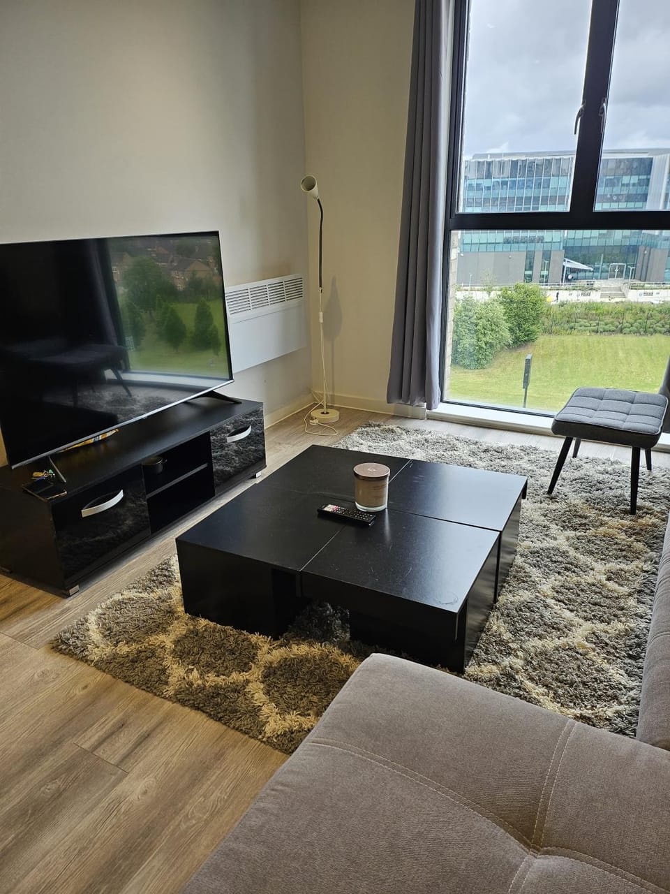 Liverpool modern family living Apartment in Liverpool
