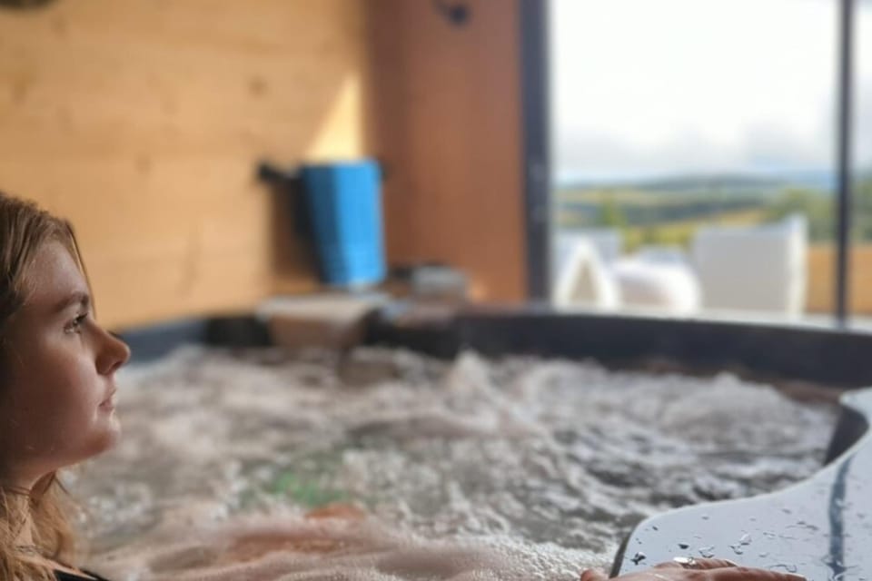 People, Natural landscape, Hot Tub, Hot Tub