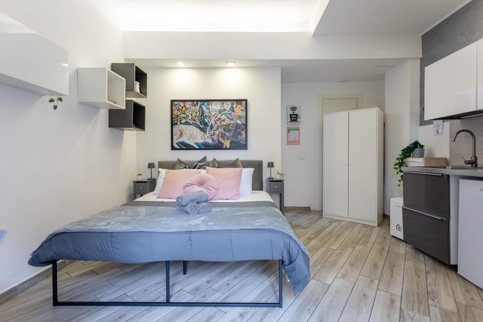 Holiday Homes Rome - Portuense 21 - Studio with little private Garden Apartment in Rome
