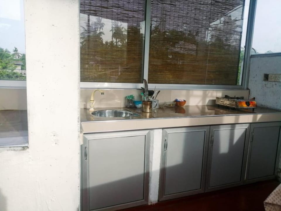 SENITH VILLA Bed and Breakfast in Mirissa