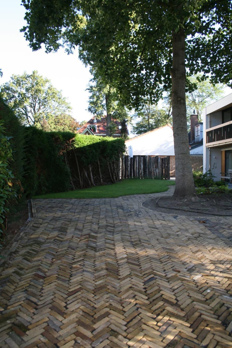 Property building, Day