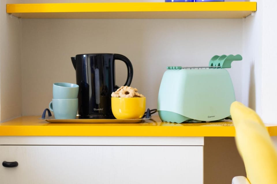 Coffee/tea facilities, Kitchen or kitchenette, toaster