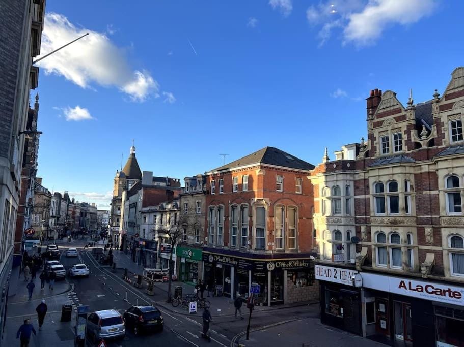 Central 2 bed spacious Apartment Apartment in Leicester