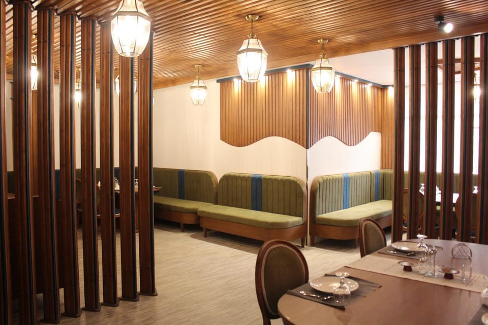 Restaurant/places to eat, Restaurant/places to eat