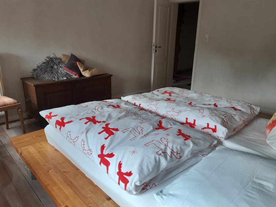 Bed, Bedroom