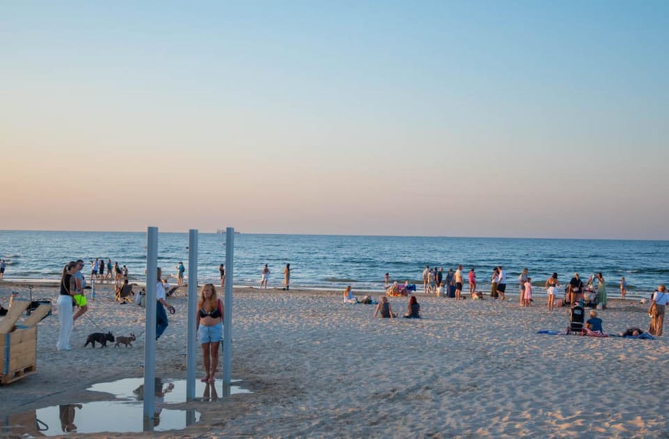 Day, Natural landscape, Beach, group of guests, sunbed