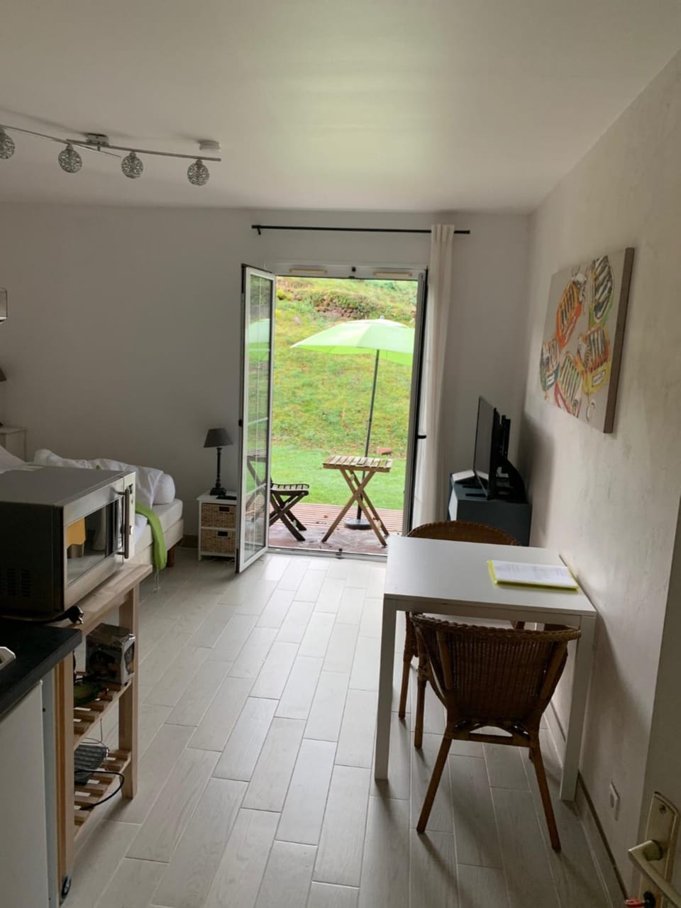 Communal lounge/ TV room